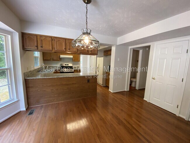 Building Photo - 11304 Springfield Dr