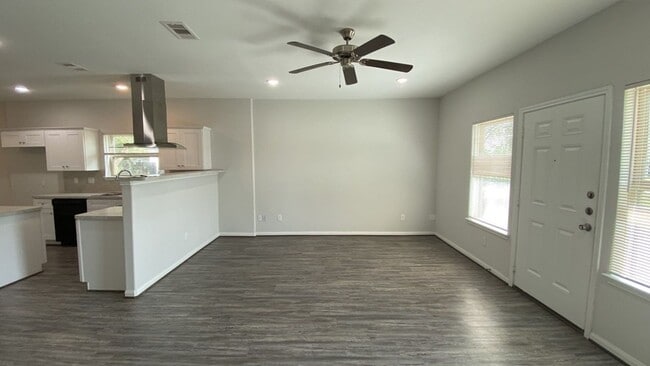 Building Photo - 4209 Mallow St