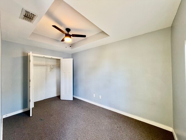 Building Photo - 3229 Sarita St