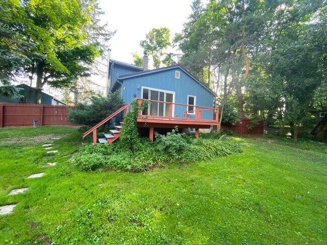 Building Photo - 376 Snyder Hill Rd