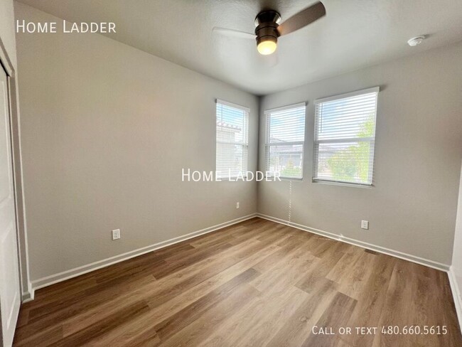 Building Photo - 17823 W Via De Luna Dr