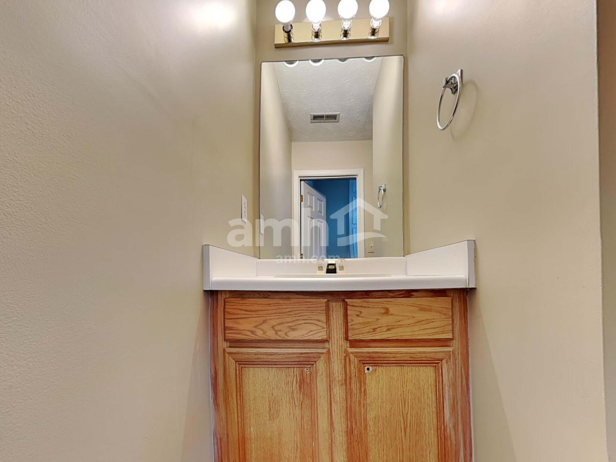 Building Photo - 1633 Sparrow Wood Ln SW