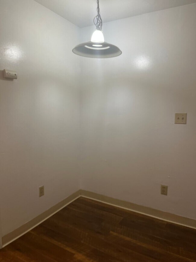 Building Photo - Charming 2 Bedroom Apartment in Mount Washington, Pittsburgh, PA