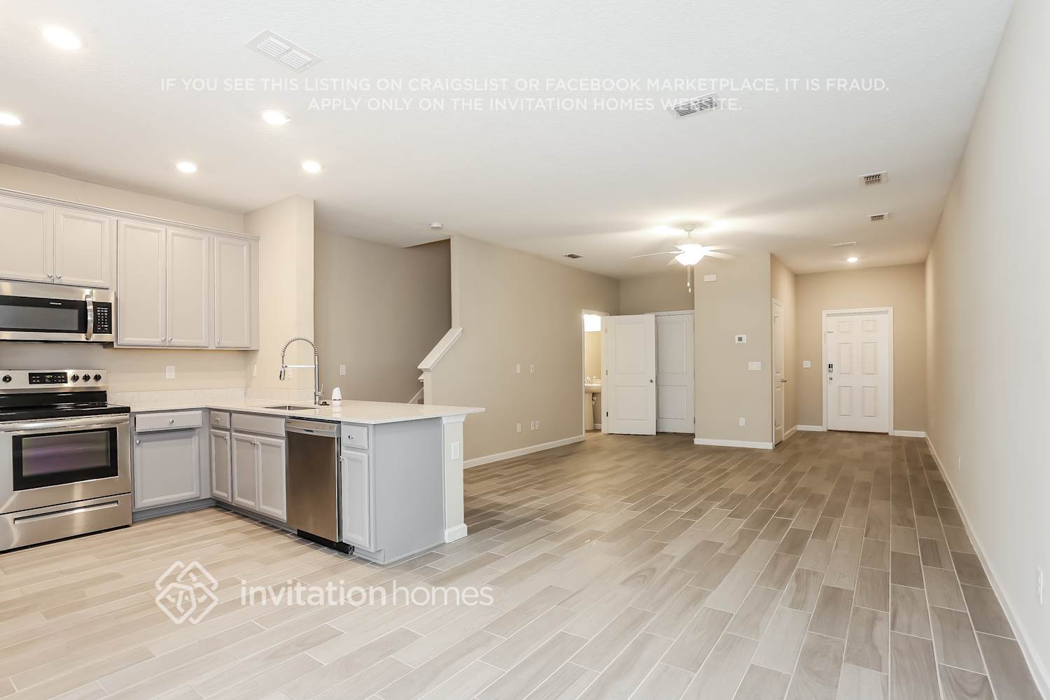 Building Photo - 1335 Grassland Ave