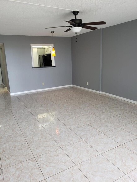 Building Photo - 406 NW 68th Ave