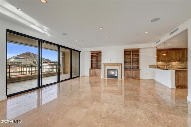 Building Photo - 7181 E Camelback Rd