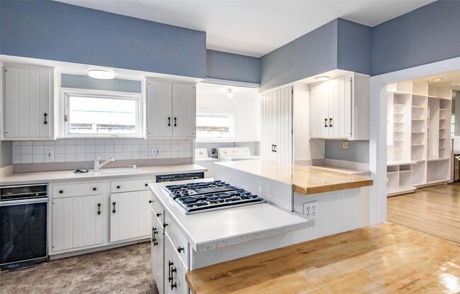 Building Photo - 1709 Missouri St