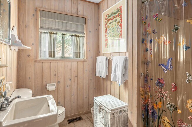 Building Photo - 50 Evergreen Ave