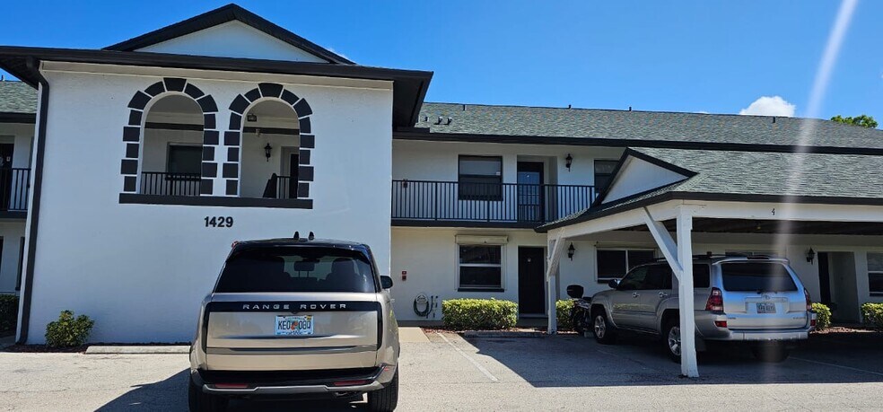 Building Photo - 1429 Cape Coral Pky W