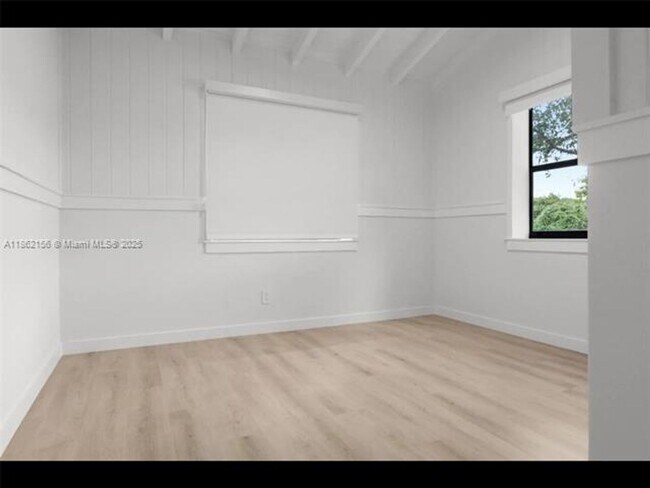 Building Photo - 5191 SW 67th Ave