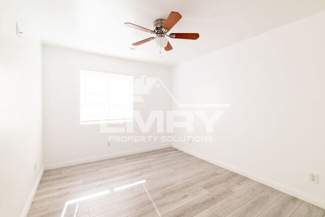 Building Photo - Beautiful 2 Bed Apartment in Huntington Pa...