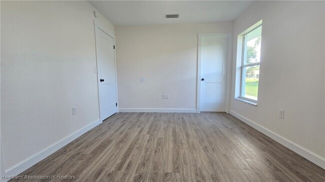 Building Photo - 5201 Diamond Dr