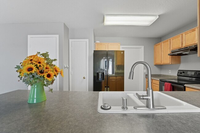 Building Photo - Charming El Mirage Rental – 3 Bedrooms, 2....