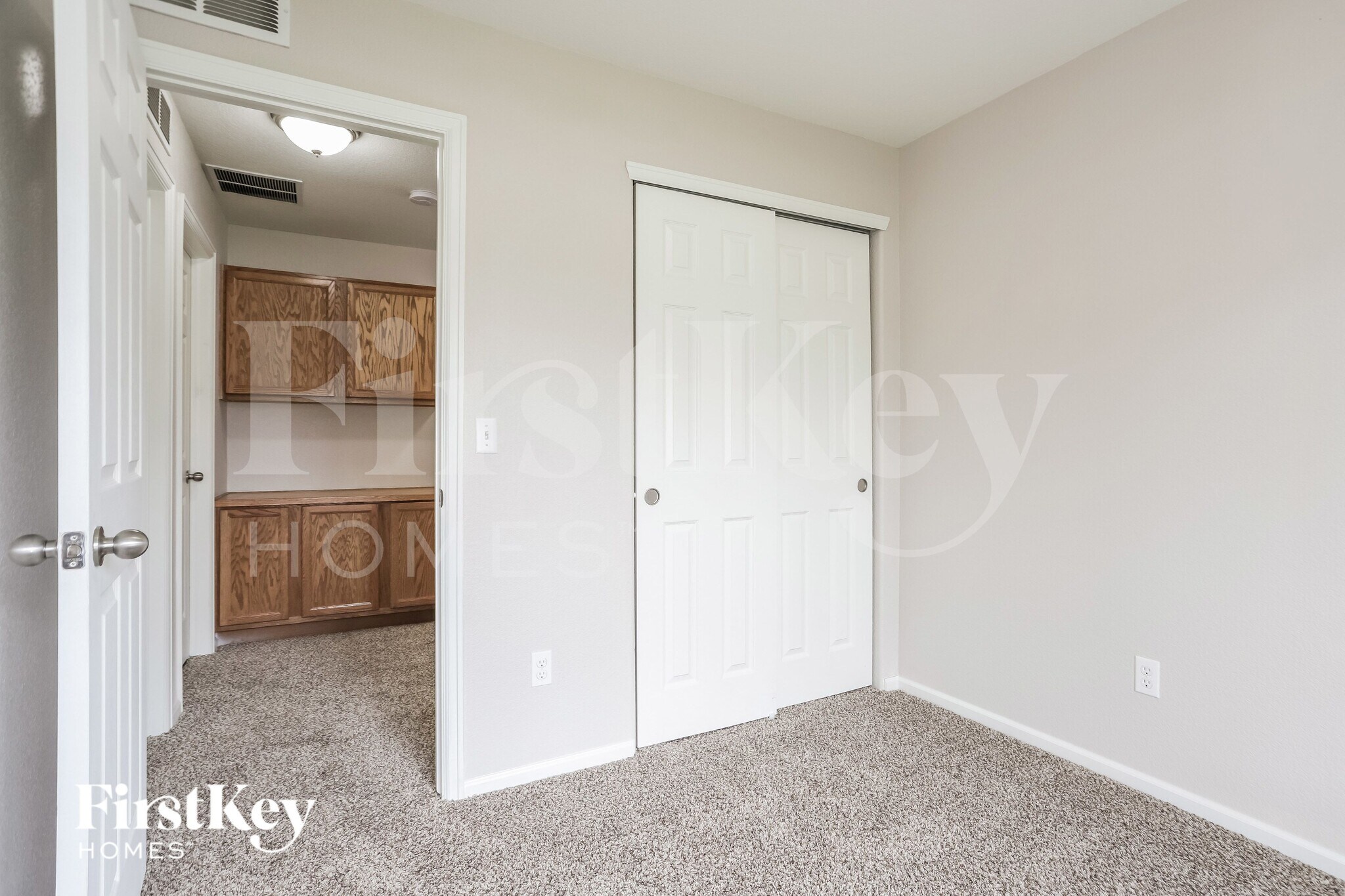 Building Photo - 7954 Enclave Ln