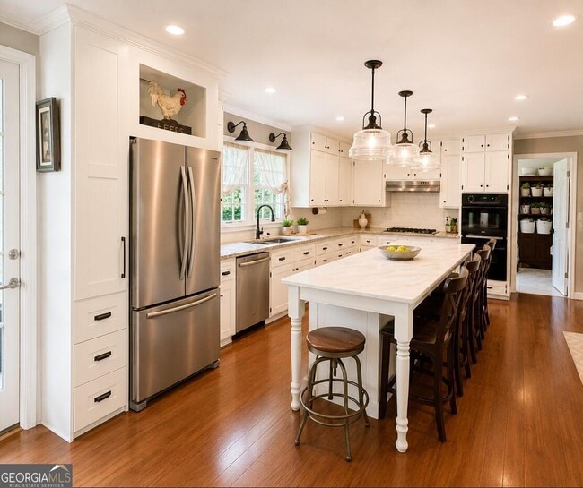 Building Photo - 2653 Club Valley Dr NE