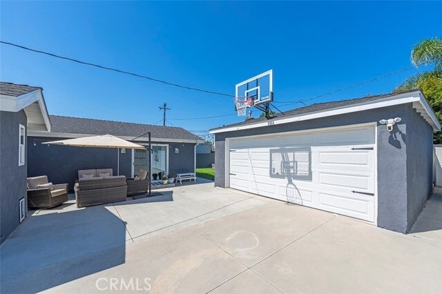 Building Photo - 18417 Glenburn Ave