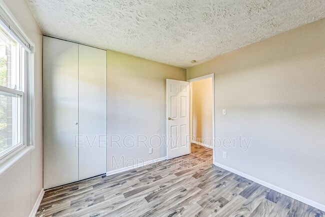 Building Photo - 3541 N Wittfield St