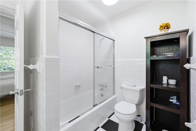 Building Photo - 4115 Glen Devon Dr NW