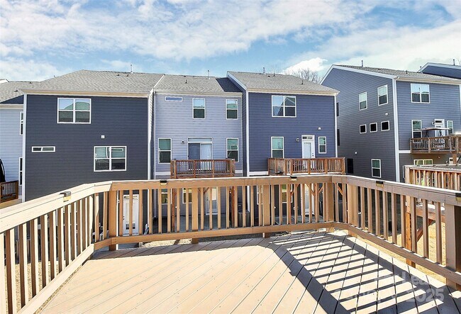 Building Photo - 10436 Glenmere Crk Cir