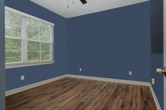 Building Photo - 16407 Wagon Wheel Rd