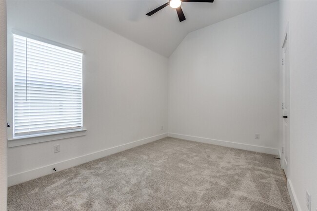 Building Photo - 6204 Mulberry Creek Ln