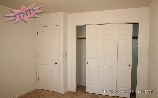 Building Photo - 1534