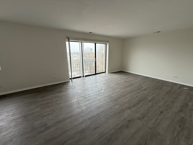 Building Photo - 2300 N Harlem Ave