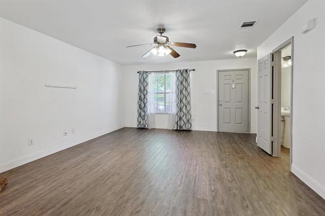 Building Photo - 10740 Irish Glen Trail