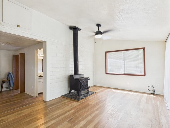 Building Photo - 7070 Tabor Rd