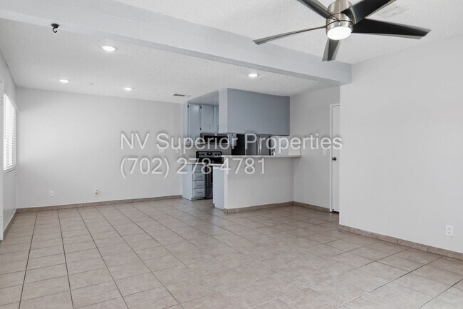 Building Photo - 2274 E Desert Inn Rd