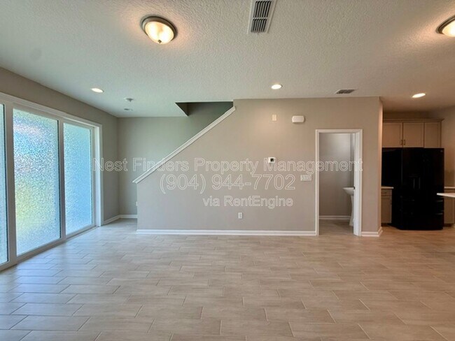 Building Photo - 427 Brandon Lks Dr