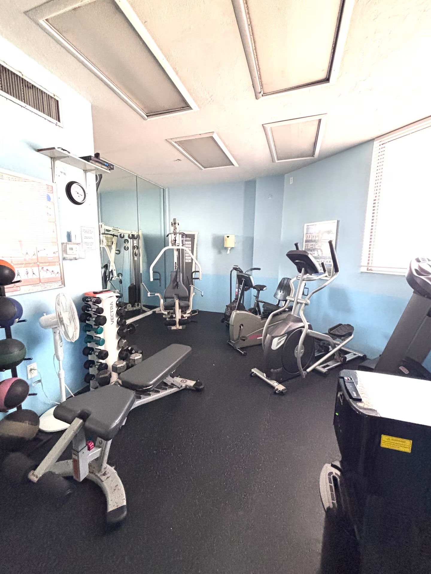 Building Photo - 3023 S Atlantic Ave