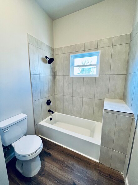 Full BA - 1012 Swan St