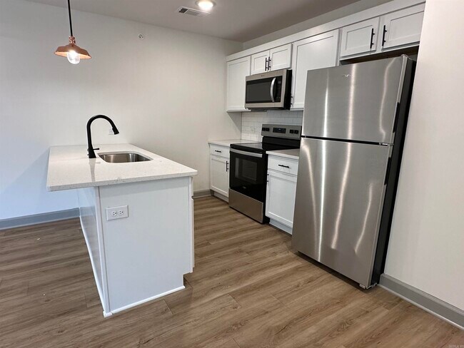 Building Photo - 501-Apt9 E 21st St