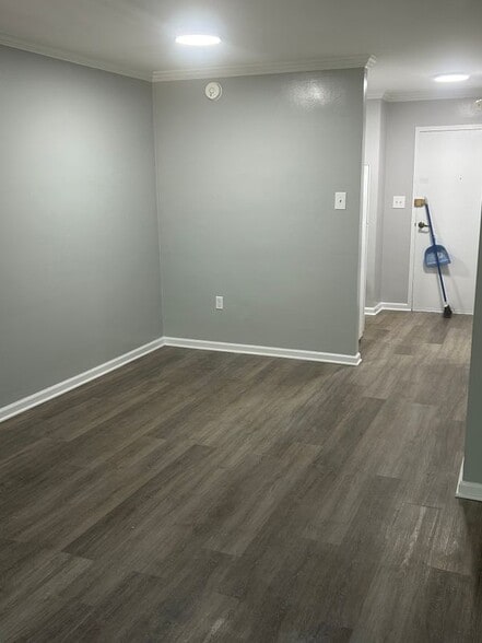 Building Photo - 2030 F St NW