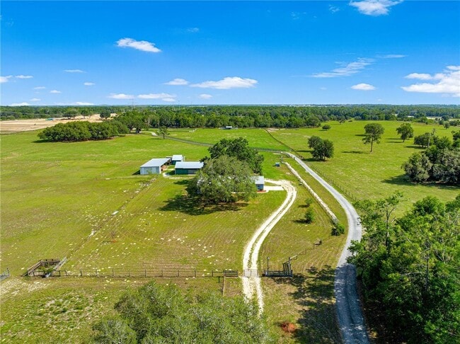 Building Photo - 3/2 Farm Home on 18.25 acres
