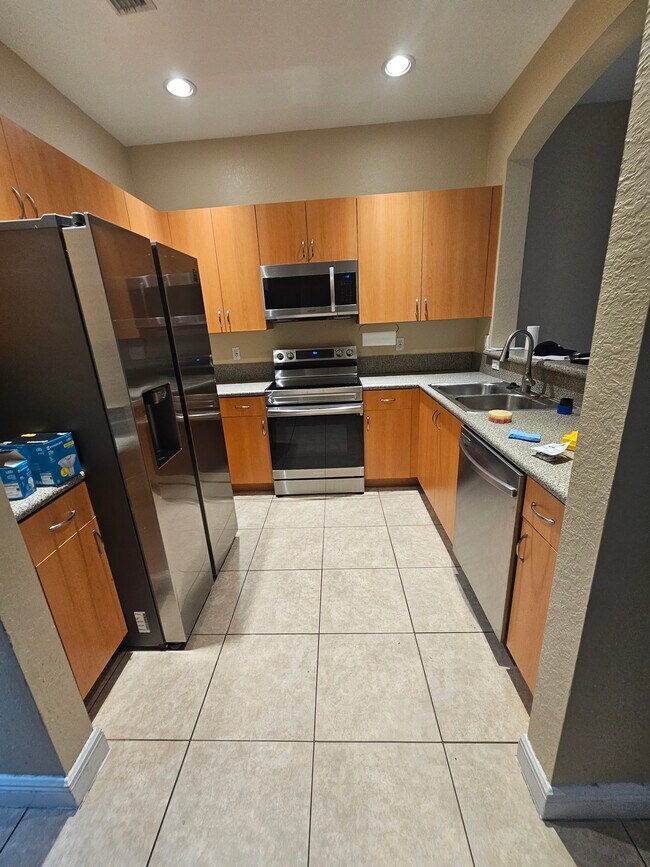 Building Photo - 2111 SW 99th Way