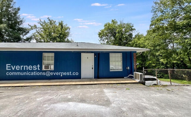 Primary Photo - 5727 N Morgan Ln