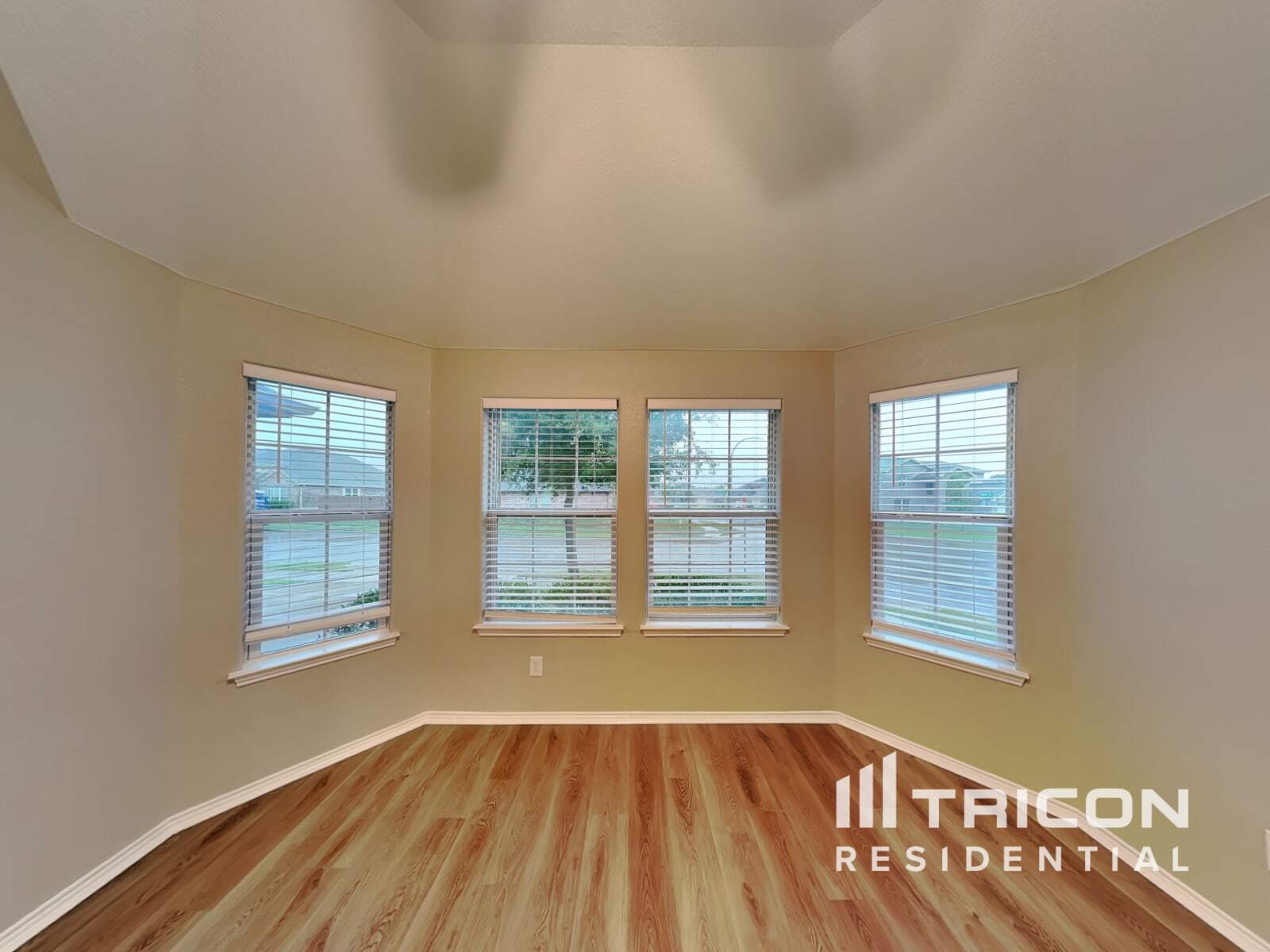 Building Photo - 5401 Creek Hill Ln