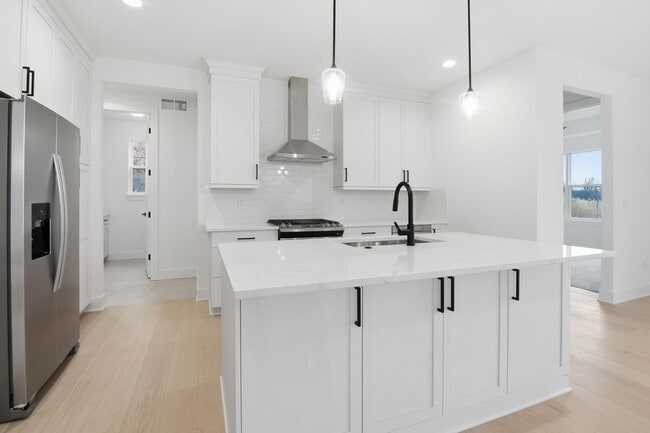 Building Photo - 5980 Willow Grove