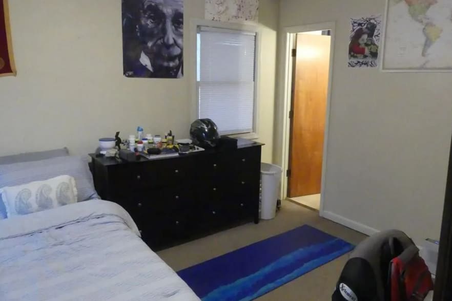 Primary bedroom 1/4 - 875 Hodges Gap Rd