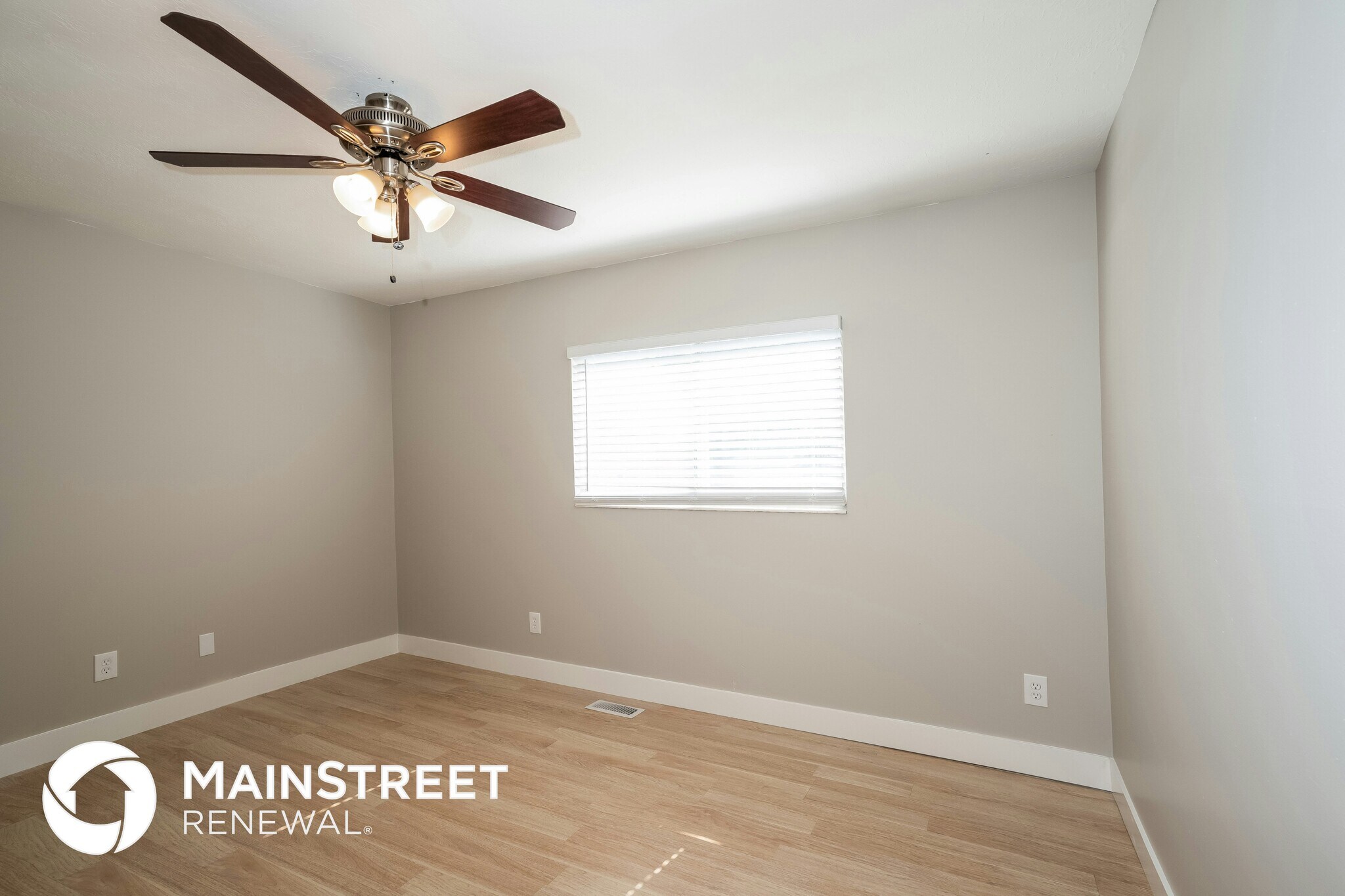 Building Photo - 1980 S 200 E