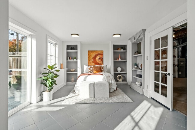 Building Photo - 724 Teresita Blvd