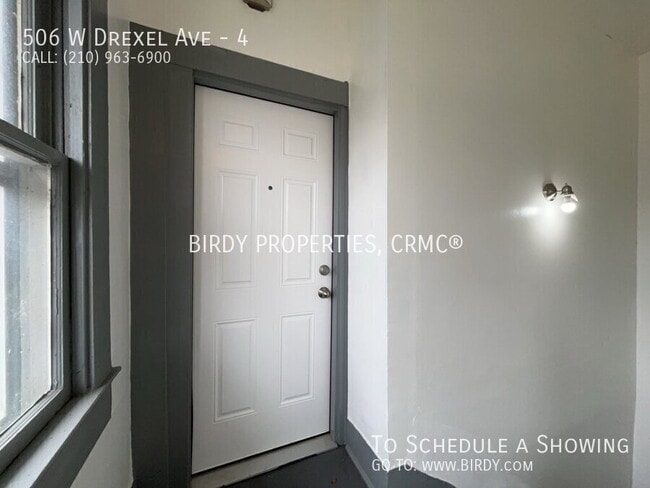 Building Photo - 506 W Drexel Ave