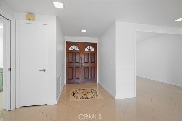 Building Photo - 968 Englewild Dr