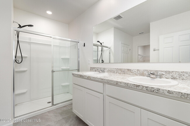 Building Photo - 6714 Topaz Dr