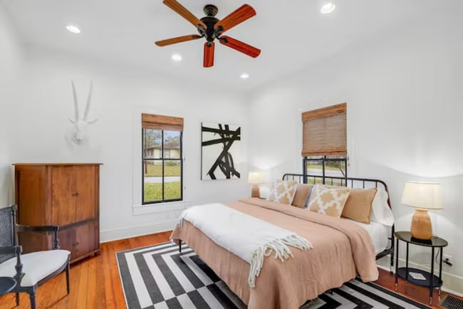 Building Photo - 2703 S 2nd St