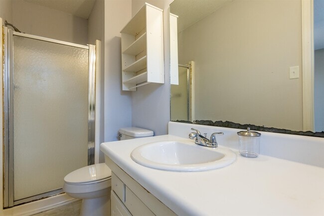 Building Photo - 332 Whitehall Dr