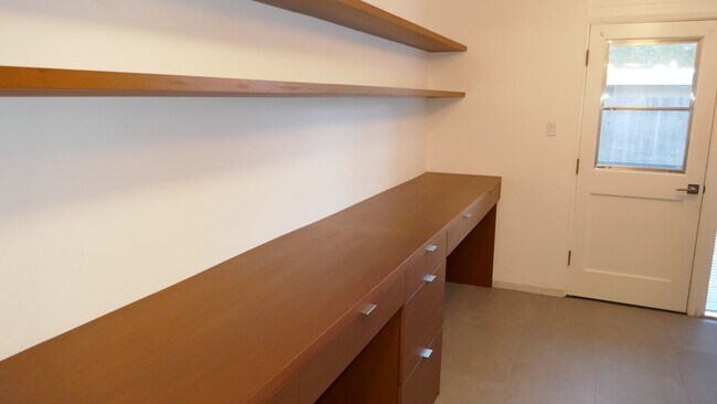 Building Photo - BEAUTIFUL UPDATED FOUR BED / TWO BATH PLUS OFFICE EICHLER HOME WITH GREAT OUTDOOR SPACE