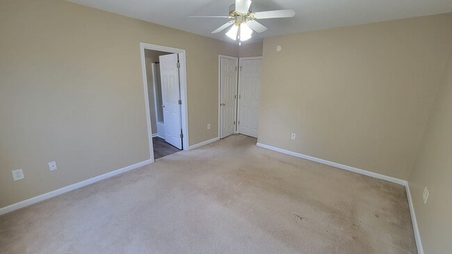 Building Photo - 3 Bed, 2 Bath Townhome in Mauldin is Avail...